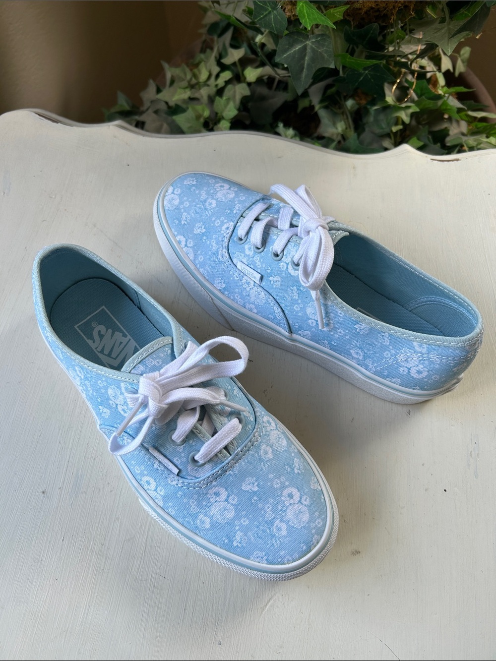 Vans Light Blue Floral Canvas Lace-Up Platform Sneakers Size 7 New - Picture 5 of 13